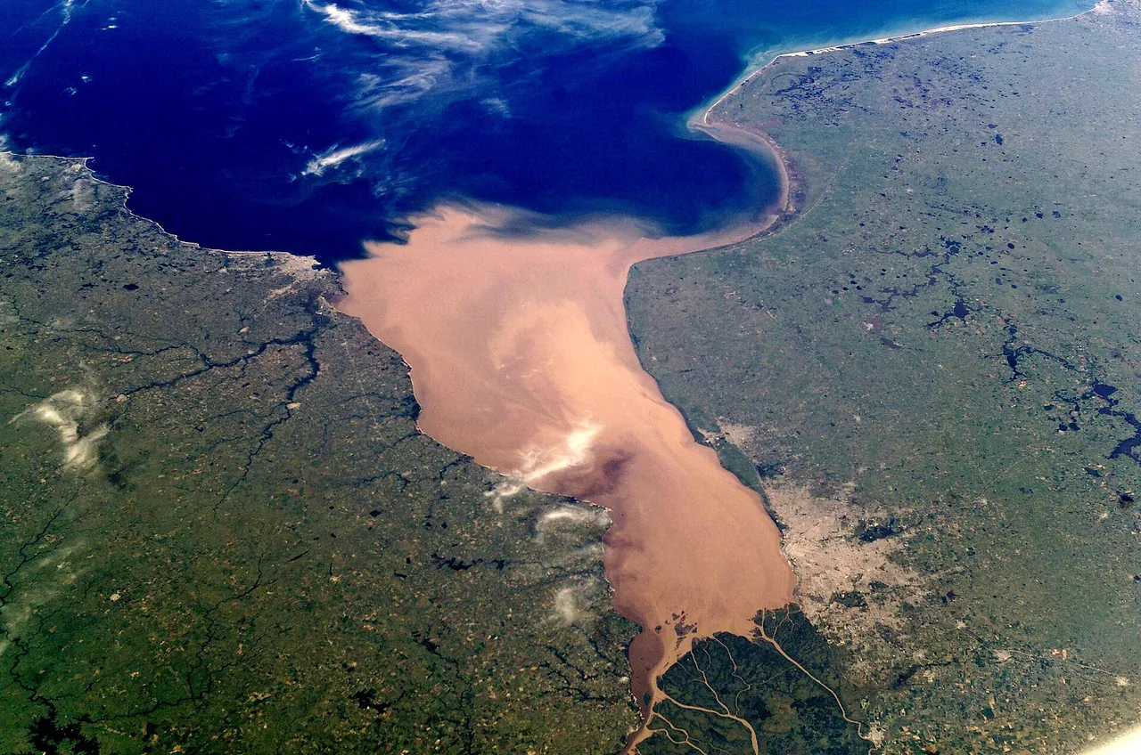 Baías e estrutura costeira